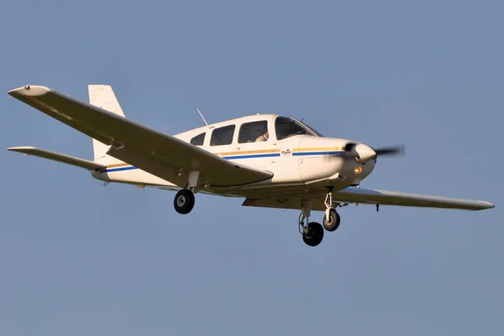 Прогулочный полет на самолете PIPER PA-28 CHEROKEE